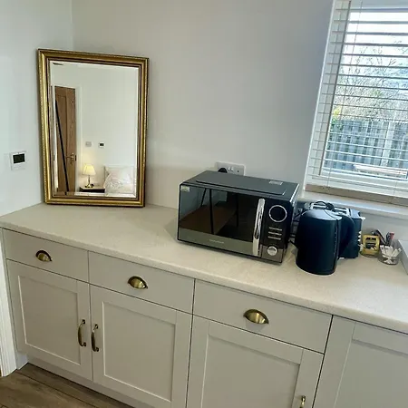 Large New Studio Apartment And Hot Tub - Private Hideaway In The Brecon Beacons Bwlch Exterior foto